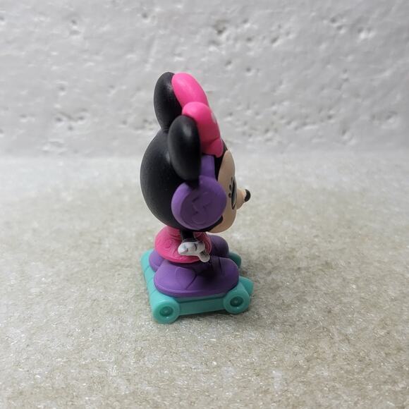 Disney Doorables Let’s Party Minnie Mouse Special 4 Special Edition Minnie Mouse - Picture 2 of 6